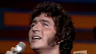 Mac Davis - I Believe In Music (The Johnny Cash Show 720p)