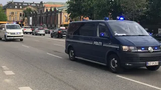 17X POLITIBILER + 2X lægebiler i udrykning. DEMONSTRATION. Polizei einsatzfarht. Police respond.