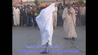 فلكلور في ساحة باب سيدي عبد الوهاب