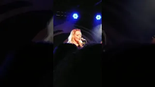 Anneke Van Giersbergen singing Wish You Were Here