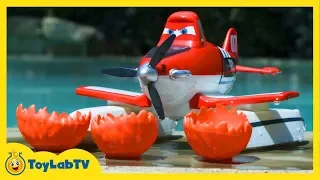 Planes Fire and Rescue Scoop & Spray Firefighter Dusty Toy Opening