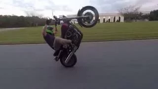 Supermoto vs Harley