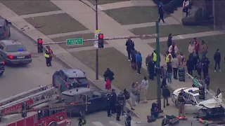 5 injured, 1 critically, in Englewood crash near Dan Ryan Expressway