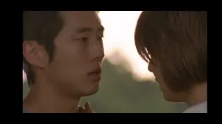 The walking dead S02E06-Maggie and Gleen Kiss scene