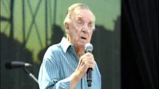 Ray Price - For The Good Times (Live at Farm Aid 2011)