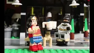 Surprise Attack on Metropolis Park - LEGO DC Super Heroes