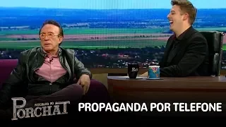 Moacyr Franco conta qual foi a reação ao receber telefonema com propaganda com a voz dele