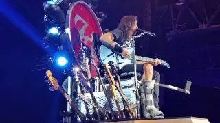 Foo Fighters - Dave Grohl Explains the Throne, Big Me, St. Louis, 8/19/2015