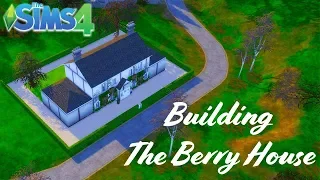 BUILDING THE BERRY HOUSE | The Sims 4 | Sunday Sims