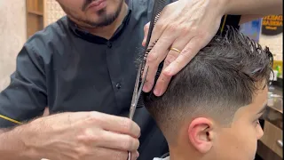 Como cortar cabelo infantil na tesoura e máquina | aprenda degradê mid fade | tutorial