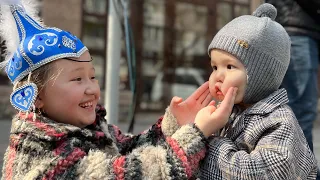 🧸Не люблю гостей и все об этом знают 🫣.Девочки собрались в гости, я пеку самсу 😋