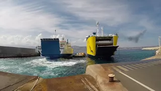 Traversata Dello Stretto di Messina In Un Minuto E Mezzo