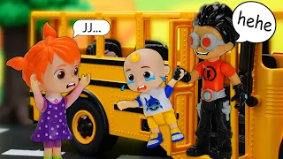 Cocomelon Friends: Bus Robber | Play with Cocomelon Toys