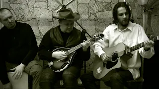 Cowboys Brothers - Cheroki Shuffle Bluegrass. (beginner version)