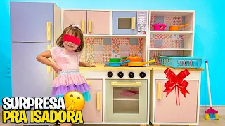 ★ FIZEMOS UMA SURPRESA PARA DORA COM SEU PRESENTE DOS SONHOS  ★ ISADORA MASUDINHA ★