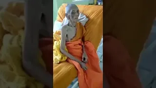 Monge budista de más de 100 años!
