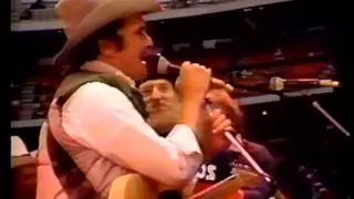 Merle Haggard - Willie Nelson - Johnny Paycheck - Songs from the Anaheim Stadium concert