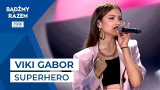 Viki Gabor - Superhero || Wakacyjna Trasa Dwójki (Świnoujście)