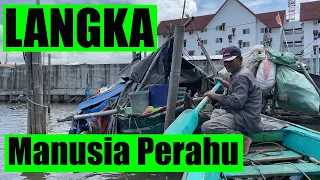 Realita JAKARTA TENGGELAM Bertahan Hidup di Atas Perahu Reyot