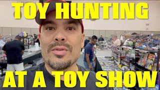 Episode 467 - TOY HUNTING AT LOCAL TOY SHOW! VINTAGE & MODERN FIGURES AND TOY HAUL!