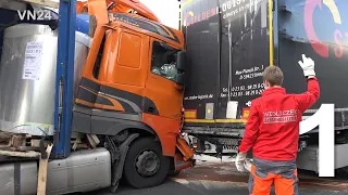 03.11.2020 - VN24 - Part 1 - Two 11-ton coils accidentally detached from the truck bed