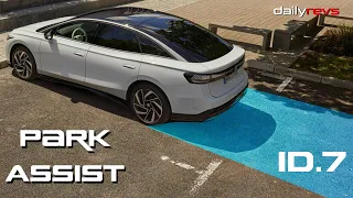 Effortless Parking with the Volkswagen ID.7's Smart Parking Assist | Demonstration