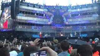 Muse - Intro/Supremacy live (Coventry 2013)