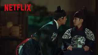 胸キュン - 酔った勢いで世子様にキスをしてしまうチョン・ジウン | 恋慕 | Netflix Japan