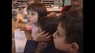 A Day in a Preschool - Reggio Children (2011)