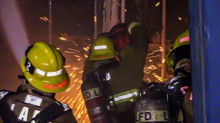 LAFD Large Outside Fire Exposes Shipping Containers and Commercial Building: Downtown Los Angeles