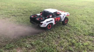 Traxxas Unlimited Desert Racer