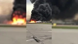 В Шереметьево сел горящий самолёт