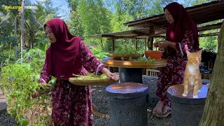 panen bunga ini melimpah, di masak seperti ini enak banget,tumis bunga pepaya,peyek udang rebon