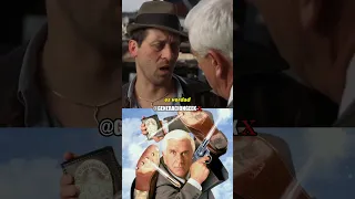 Tal vez esto ayude un poco 🤣 | La pistola desnuda ( the naked gun)