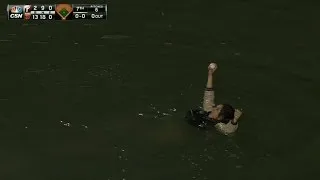 Fan jumps in McCovey Cove for Panik's homer
