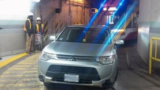 Wrong turn: Car ends up on underground Toronto streetcar tracks