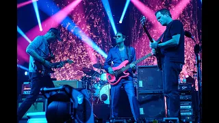 Umphrey's McGee - "Fenced In" (12.31.22) w/ horns