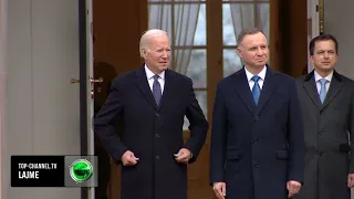 Top Channel/ Kush ra nga avioni i Air Force One? Biden në Varshavë: Videoja virale në internet!