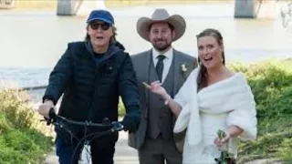 Winnipeg DJ Service - Topps Music Service - Couple meets Paul McCartney while taking wedding picture