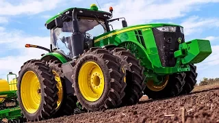 World's largest tractor production factory - John Deere