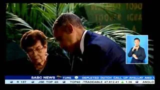 Obama's holding talks with Raul Castro