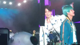 [20190119] Jimin Fall when performe DNA in Singapore. WHY???