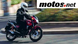 Honda CB125F 2021 / Prueba / Review en español / motos.net