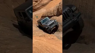 Jeep + The Chute = 👌🏽 #jeep #wrangler #rubicon #offroad #4x4 #offroading #sandhollow #rockcrawler