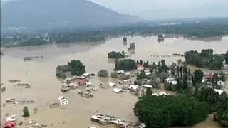 Hundreds of thousands cut off by India and Pakistan floods