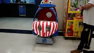 moldeco bombero de avengers kiddie ride en líder de tobalaba (audio incorrecto)