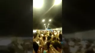 É de arrepiar. Povo mineiro canta OLÊ OLÊ OLÁ LULA LULA dentro do túnel da Lagoinha