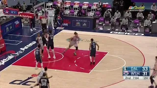 11 Minutes and 34 Seconds of Robin Lopez Hook Shots