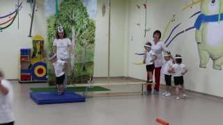 Физкультурное занятие. Вторая младшая группа.Детский сад "Счастливое детство" www.schdet.ru