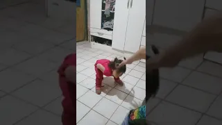 Que vomita que baila mi bebé